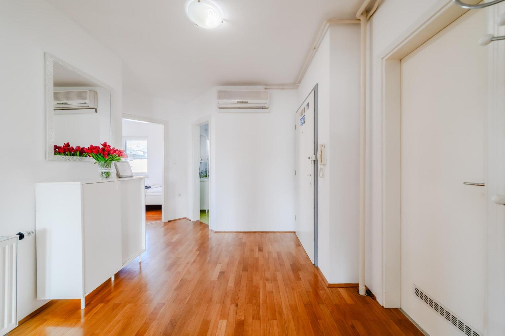 Cherry With Parking - Happy Apartament Zagrzeb